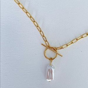 Pearl Toggle Necklace
